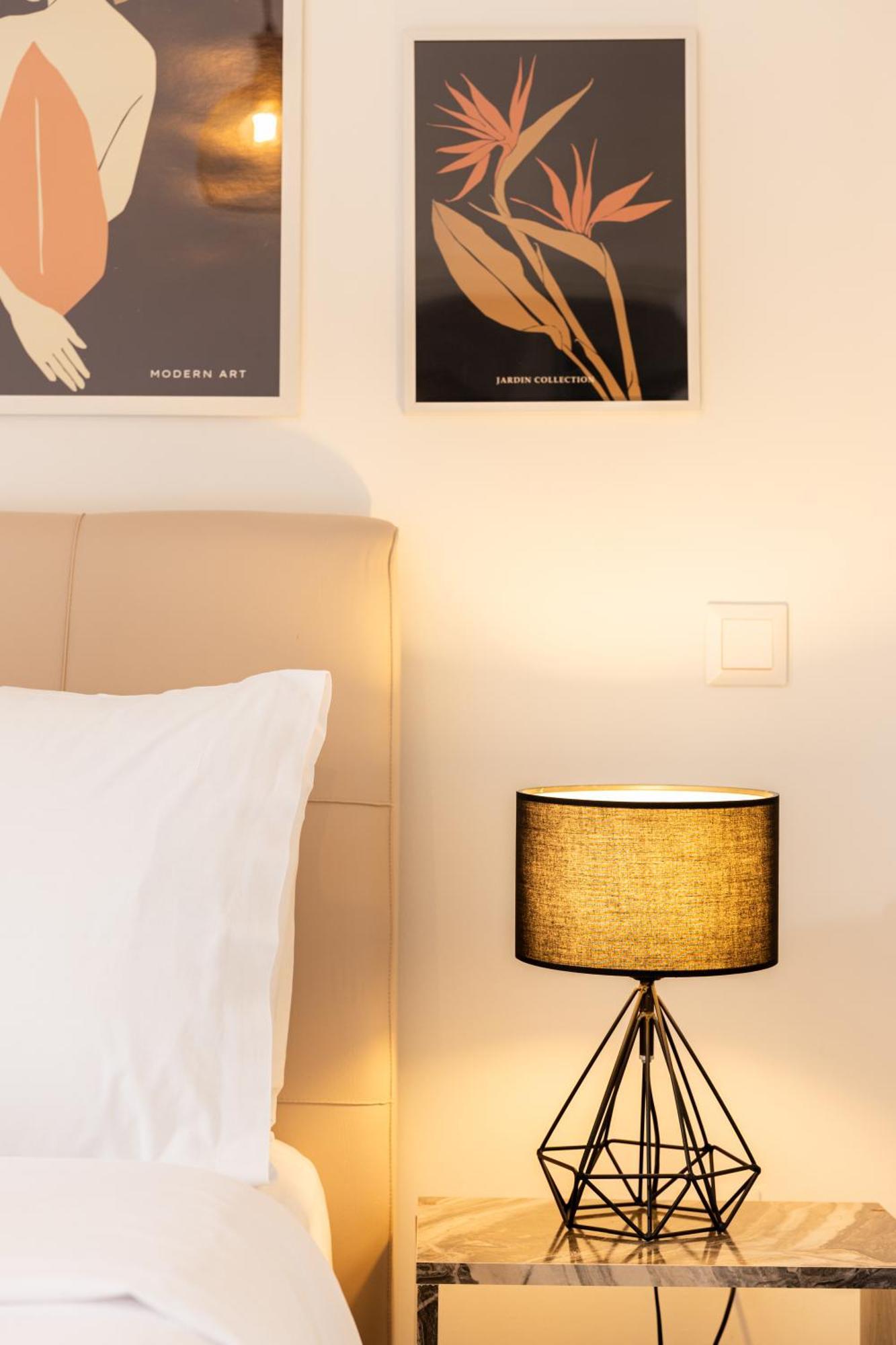 Velvet Luxury Apartments In The City Center By Binobi! เทสซาโลนิกิ ภายนอก รูปภาพ