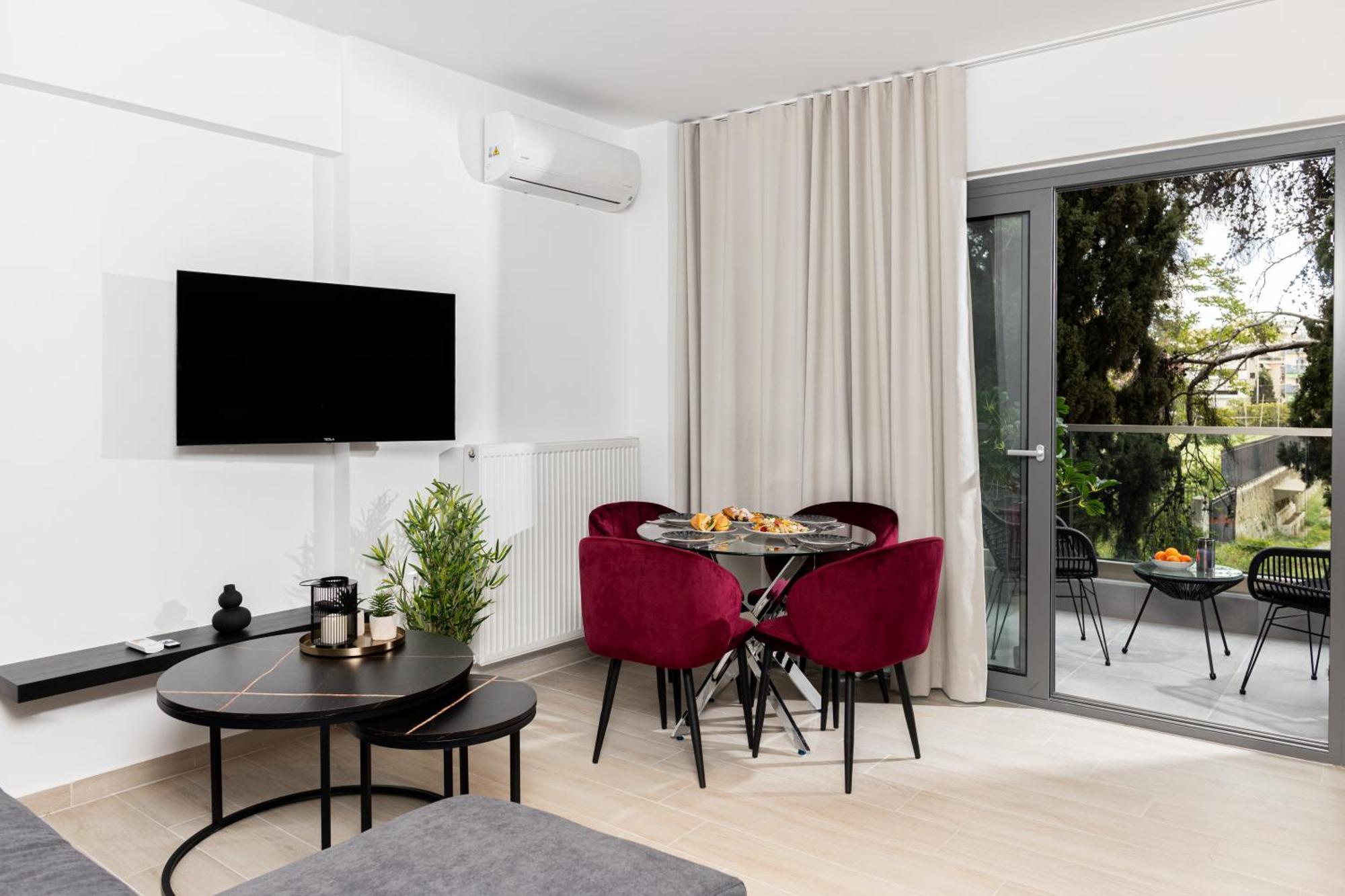 Velvet Luxury Apartments In The City Center By Binobi! เทสซาโลนิกิ ภายนอก รูปภาพ