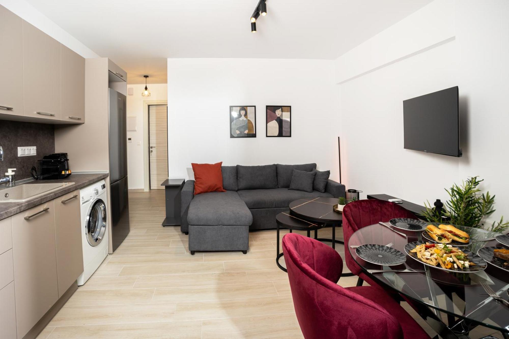 Velvet Luxury Apartments In The City Center By Binobi! เทสซาโลนิกิ ภายนอก รูปภาพ