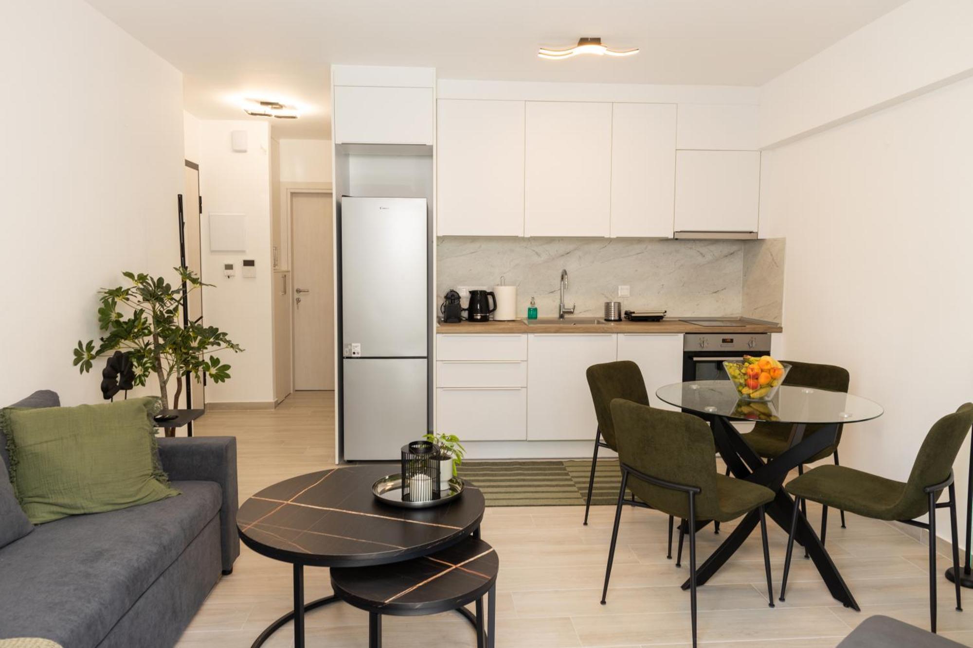 Velvet Luxury Apartments In The City Center By Binobi! เทสซาโลนิกิ ภายนอก รูปภาพ
